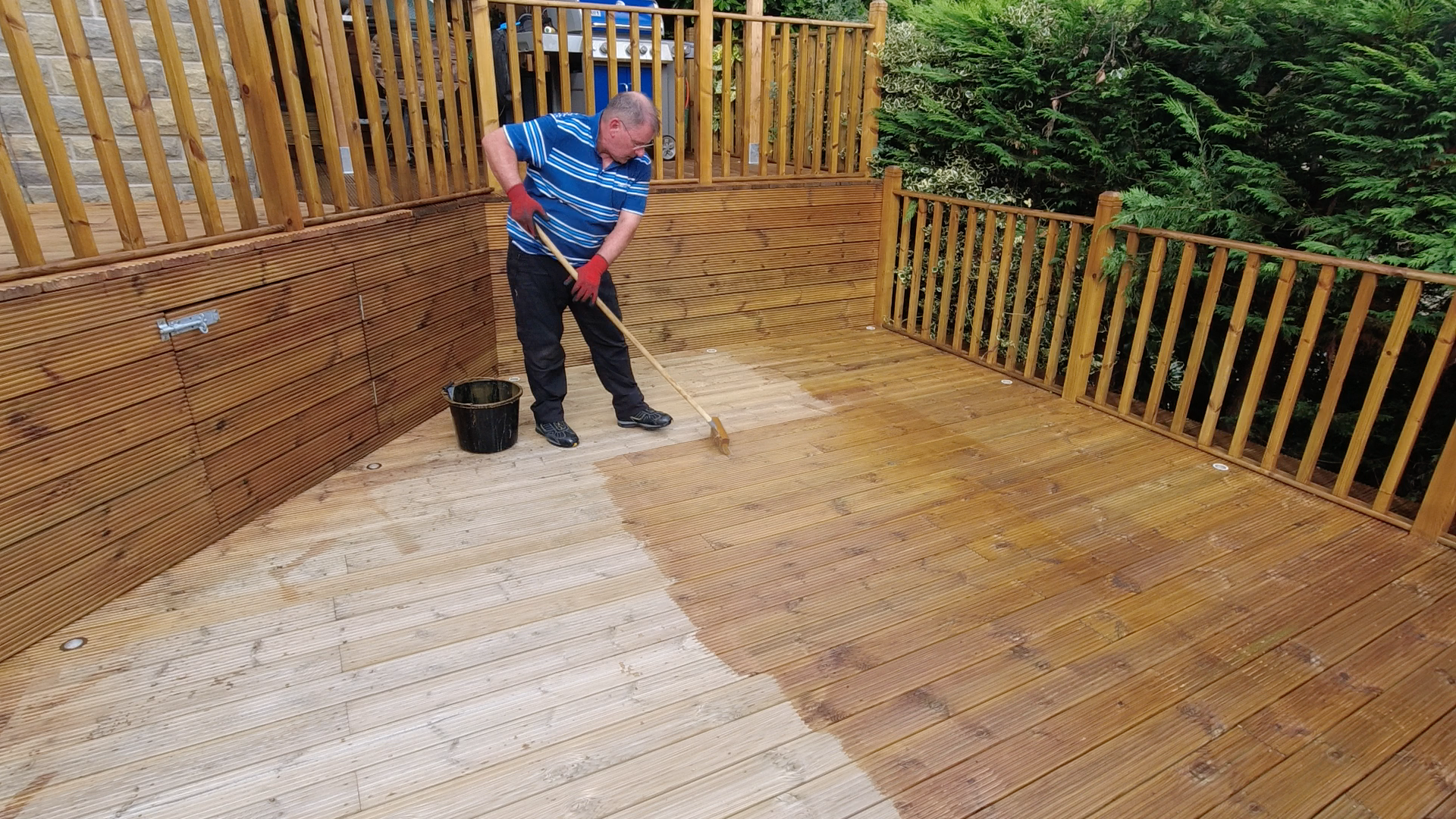 Applying decking oil to a large multi-level platform